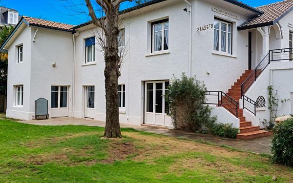 Maison à vendre    7 pièces • 230 m2 Pau