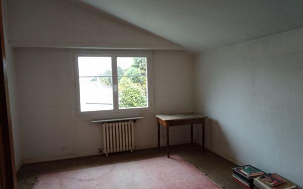 Maison à vendre    7 pièces • 230 m2 Pau