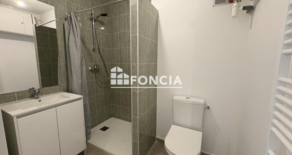 Location Studio 38.2 m² - Sault 84390