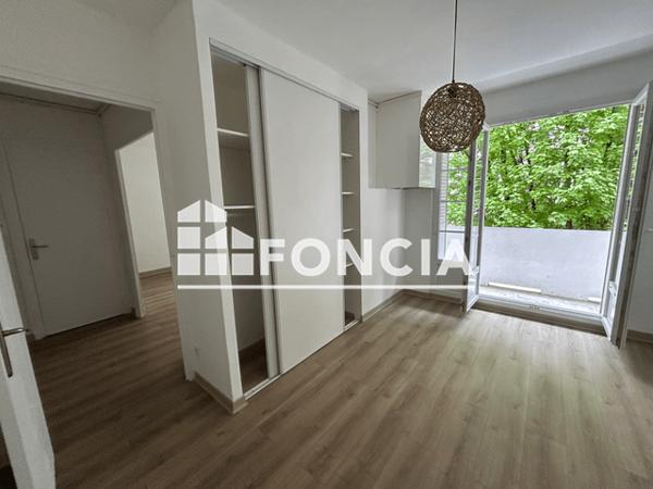 Location Studio 38.48 m² - MONTEE C Grenoble 38100