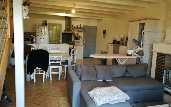 Maison à louer    3 pièces •  Nieul-lès-Saintes