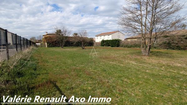 Terrain constructible viabilisé  670 m²  Cugnaux