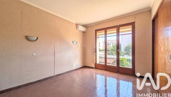 Maison à vendre 6 pièces 207 m² La Crau