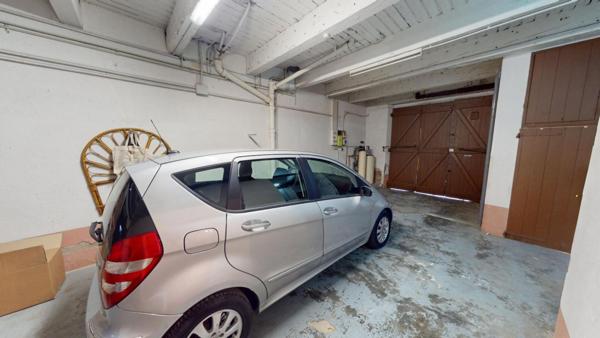 Grande maison de ville à vendre  à Le Muy (83490) vaste garage  avec remises et terrasse de 13 m²