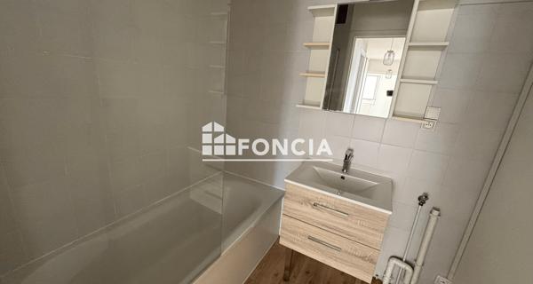 Location Appartement 3 pièces 61.02 m² - Lyon 69007