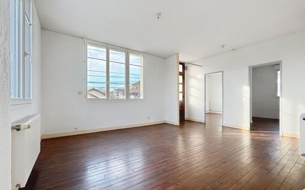 Maison à vendre    7 pièces • 130 m2 Pau