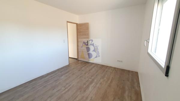 Location maison Trois Palis (16730), 110.00m² avec 4 pièce(s) dont 2 chambre(s). Agence Allard Brimeaud