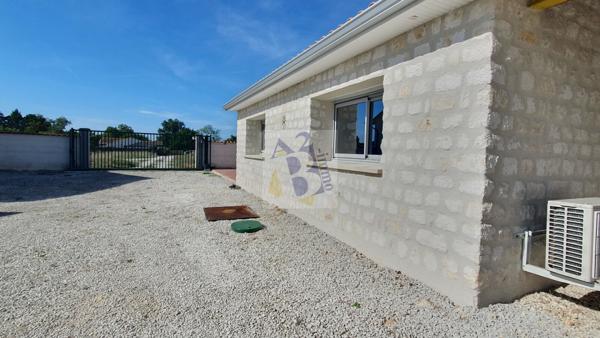 Location maison Trois Palis (16730), 110.00m² avec 4 pièce(s) dont 2 chambre(s). Agence Allard Brimeaud