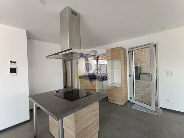 Location maison Trois Palis (16730), 110.00m² avec 4 pièce(s) dont 2 chambre(s). Agence Allard Brimeaud