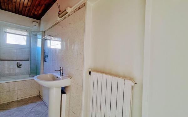 Maison à vendre    3 pièces • 100 m2 Chanteloup-les-Vignes