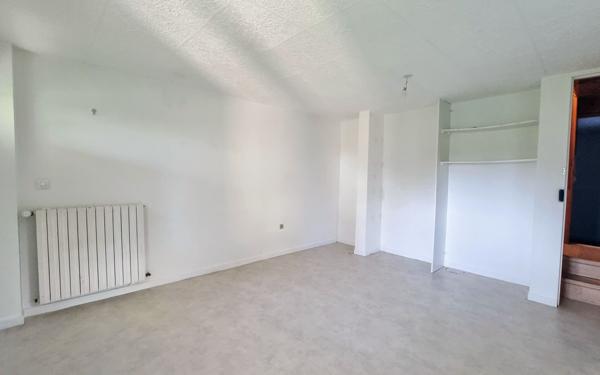 Maison à vendre    3 pièces • 100 m2 Chanteloup-les-Vignes