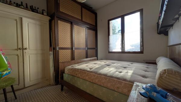 Le Grau-d’Agde – À 500 m des plages, maison avec garage à rénover sur terrain de 800 m²