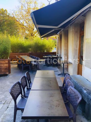 Vente
                Fonds de commerce67 m² - IS SUR TILLE (21120)