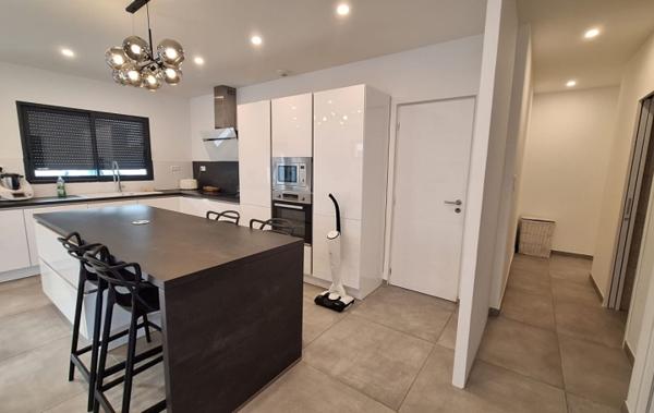 Vente Maison Lumineuse de plain pied Bessan   