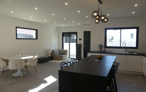 Vente Maison Lumineuse de plain pied Bessan   