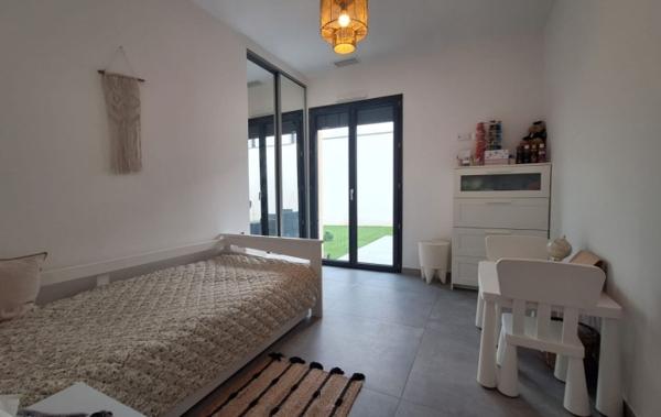 Vente Maison Lumineuse de plain pied Bessan   