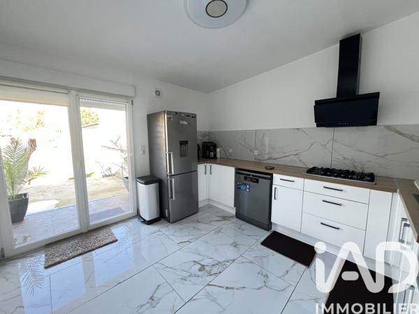 Maison à vendre 5 pièces 91 m² Charleville-Mézières