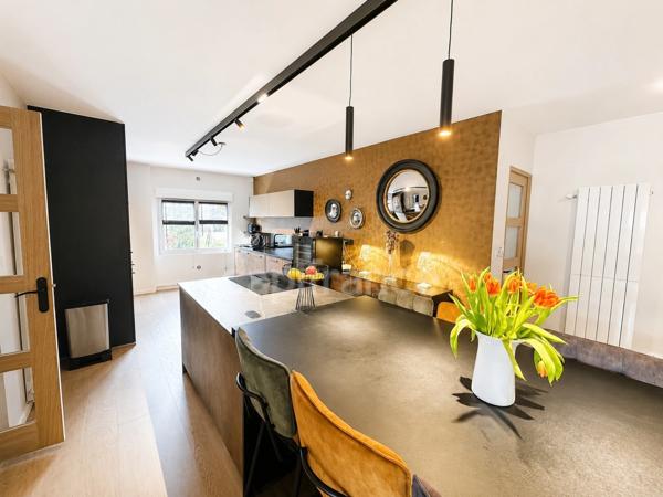 Maison Charentaise à vendre 7 pièces ROYAN (17) - Grand Garage - Piscine chauffée