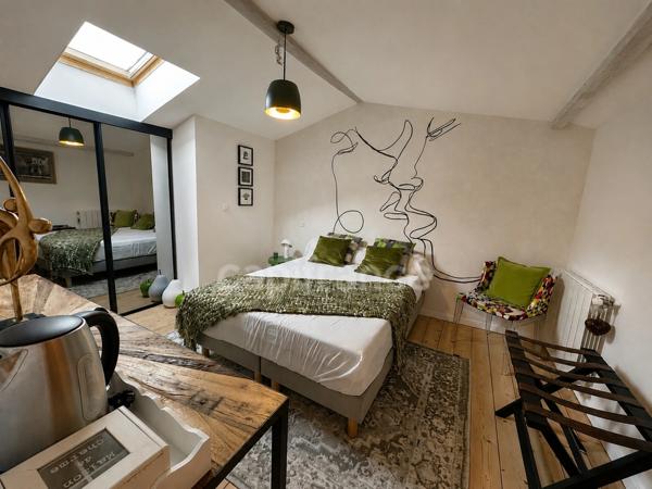 Maison Charentaise à vendre 7 pièces ROYAN (17) - Grand Garage - Piscine chauffée