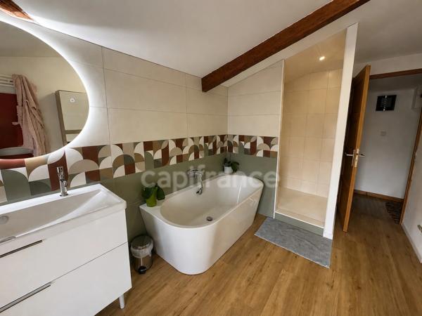 Maison Charentaise à vendre 7 pièces ROYAN (17) - Grand Garage - Piscine chauffée