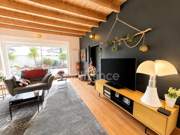 Maison Charentaise à vendre 7 pièces ROYAN (17) - Grand Garage - Piscine chauffée
