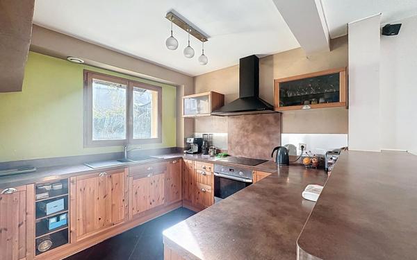 Maison à louer    5 pièces •  Châtel-Guyon