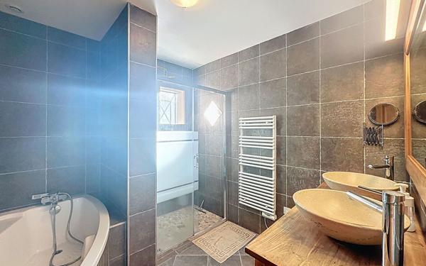 Maison à louer    5 pièces •  Châtel-Guyon