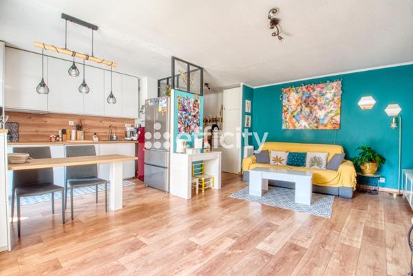 Appartement 2 pièces - 63 m² Exclusivité efficity