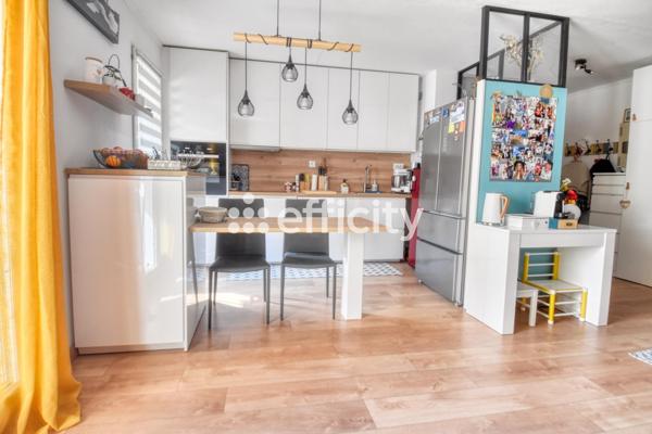 Appartement 2 pièces - 63 m² Exclusivité efficity