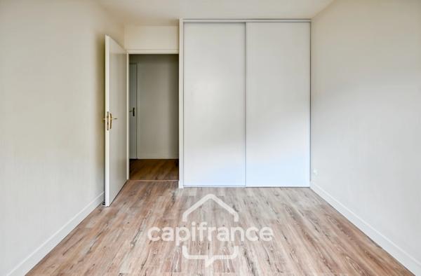 LYON 7 - Appartement T3 rénové avec balcon / Grand garage en sous sol