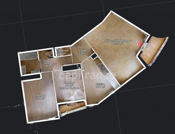 LYON 7 - Appartement T3 rénové avec balcon / Grand garage en sous sol