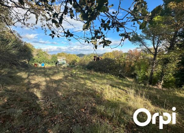 Terrain à vendre    4 528 m2 Saint-Paul-Trois-Châteaux