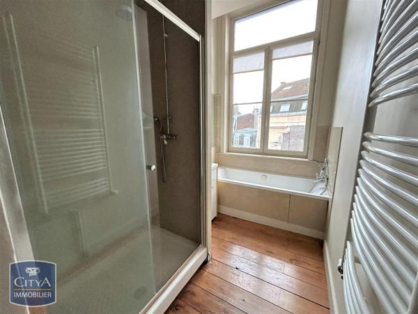 Appartement à louer 5 pièces 164.21m²
