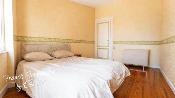 Maison de caractère 195 m² avec piscine, cave à vin et 4 chambres au cœur de Pauillac