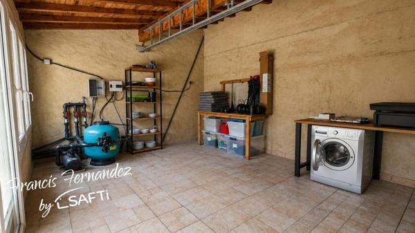 Maison de caractère 195 m² avec piscine, cave à vin et 4 chambres au cœur de Pauillac