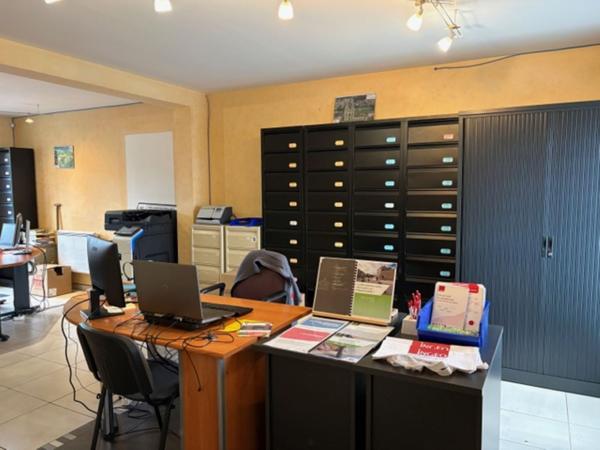 LOCAL COMMERCIAL - SOISSONS -