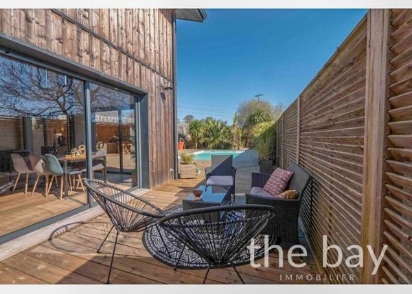 Le Teich (33470) Villa contemporaine quatre chambres avec piscine