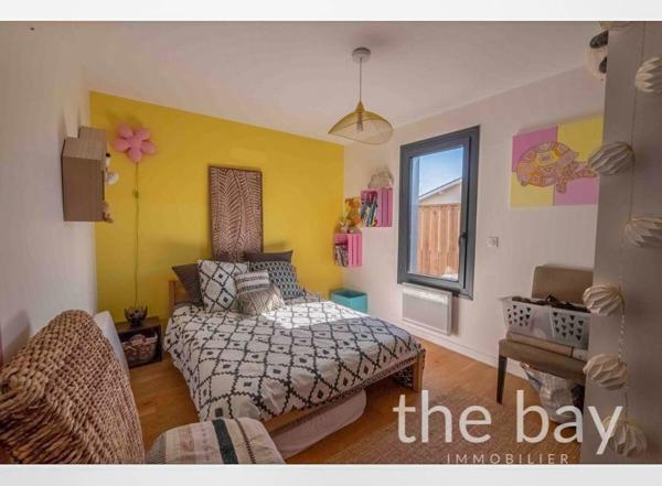 Le Teich (33470) Villa contemporaine quatre chambres avec piscine