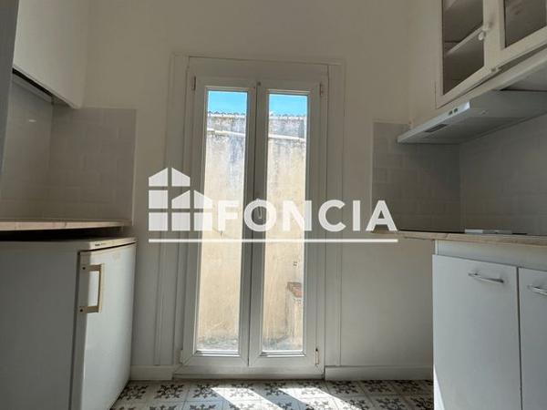 Location Appartement 2 pièces 23.88 m² - 45 RUE ROBERT Nimes 30000