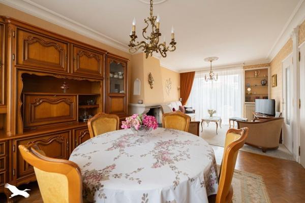 Maison à vendre 334 336 € Rezé 4 p 90 m² DPE E