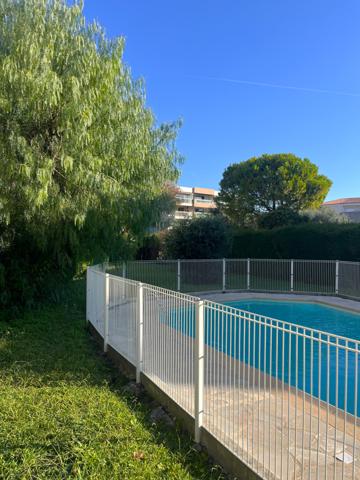 Cagnes-sur-Mer (06800) Appartement T2 dans copropriété avec jardins et piscine