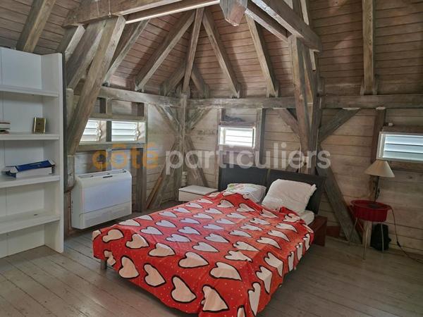 Vente
                Maison280 m² - 7 Pièces -
                    PETIT BOURG (97170)