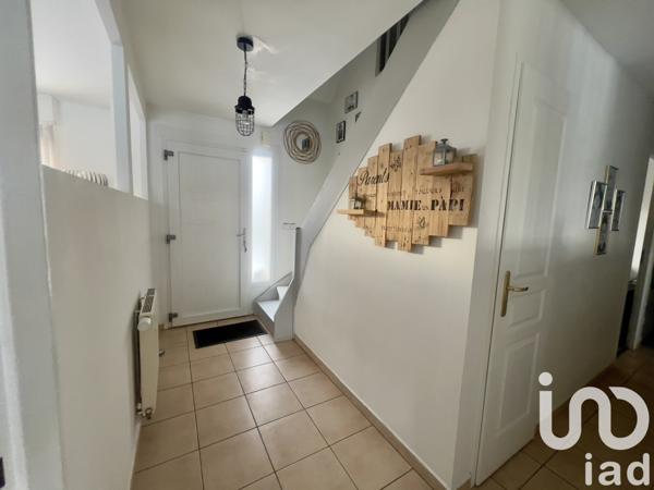 Pavillon 6 pièces de 117 m² à Vendin-le-Vieil (62880)