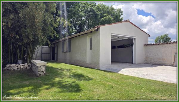 Maison AVEC CLIMATISATION à vendre 5 pièces VARAIZE (17)PLAIN PIED SUR 2383M² DE TERRAIN ENTIEREMENT CLOS