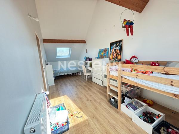 Nestenn Igny Maison familiale de 169 m2 dans le secteur très recherché de Gommonvilliers A deux pas des commerces Place de la Ferme - Proche école Jules Ferry et collège Emile Zola- Proche axes routiers A6/N118/A10/A86 et Plateau de Saclay/Vélizy