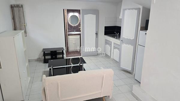 Ensemble immobilier avec parking