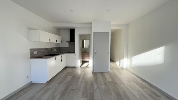 Appartement
                                                                                                                                                                                                                                                                                                                        2 pièce(s)                                                                                                                                                                                                          1 chambre(s)                                                                                                                                                                                                          39  m²