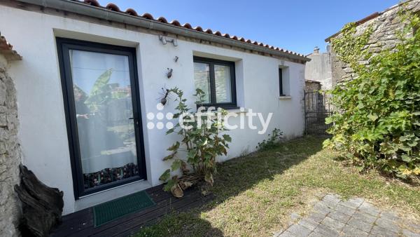 Maison
         5 pièces
        - 140 m² 292 000 € *