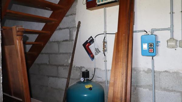 MAISON 180M2.3 CHAMBRES.SOUS SOL COMPLET.TERRAIN 2800 M2