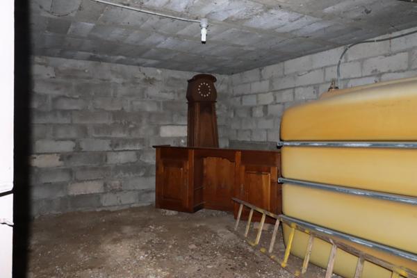 MAISON 180M2.3 CHAMBRES.SOUS SOL COMPLET.TERRAIN 2800 M2